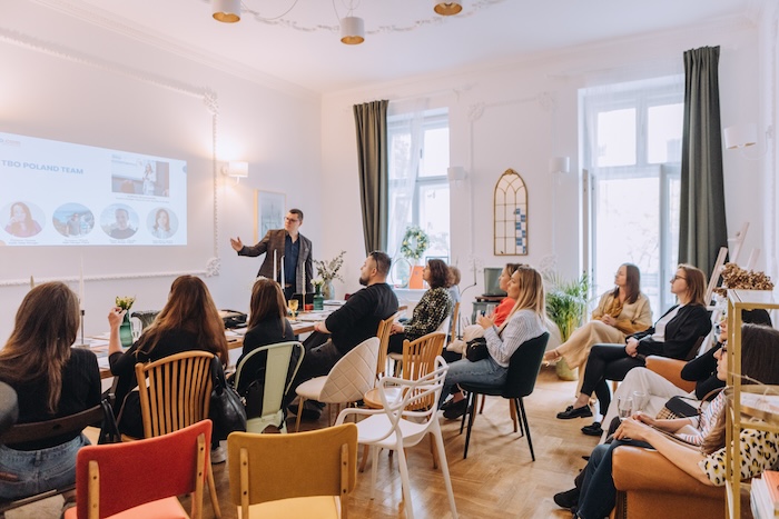 zespół TBO podczas travel painting